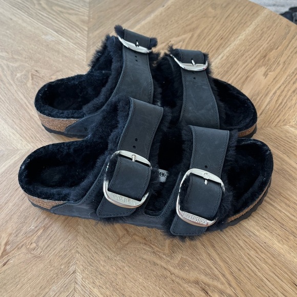 Arizona Big Buckle Shearling
Oiled Leather - Black - Picture 6 of 13